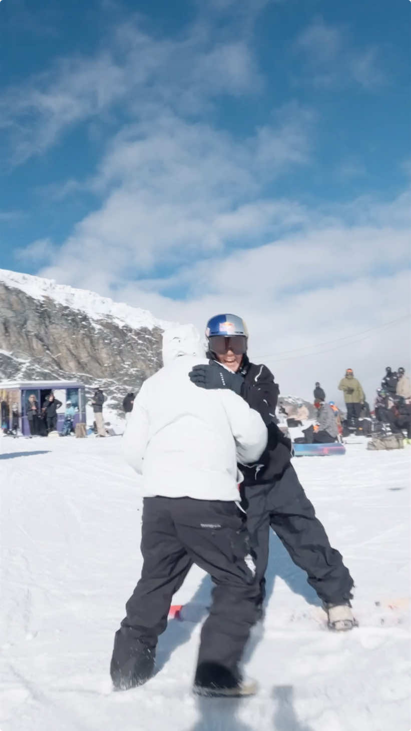 결국 세계 최초 기록을 세우고 만 @lilkeytaki ❤️‍🔥 🏂 세계 최초 트리플 콕 1620도 #레드불 #이채운 #날개를펼쳐줘요 #스노보드 #국가대표 #세계최초 #redbull #snowboard #worldfirst 