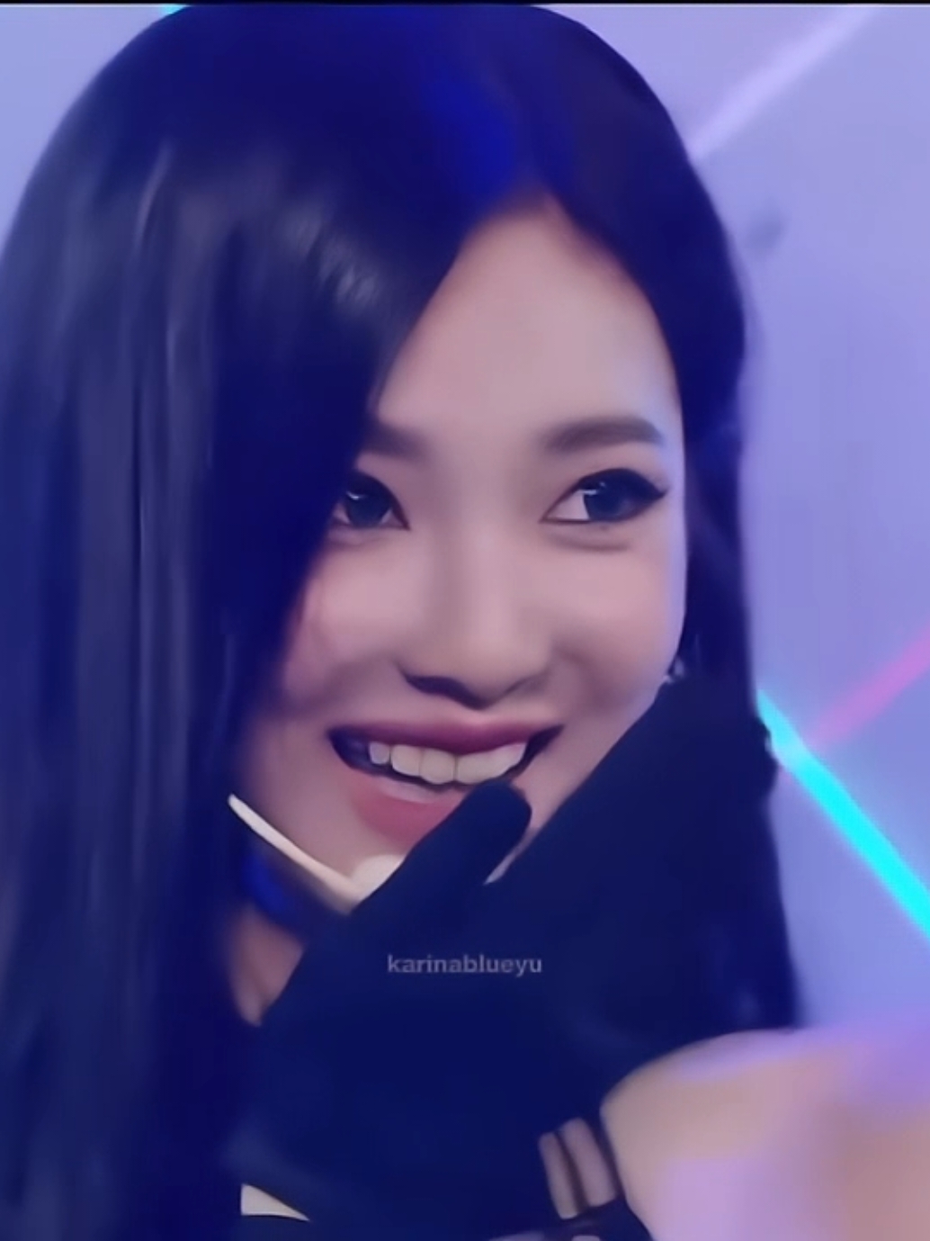 Giselle giving Ningning a birthday kiss 😘 | Part 51  #Whiplash #aespa #ningning #giselle 