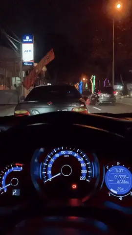 kemana mana sendiri weh lah. nih mentahannya yg mau. #fypシ゚ #fyp #jazzgk5 #nightdrive #mentahanvideo #mentahandimobil 