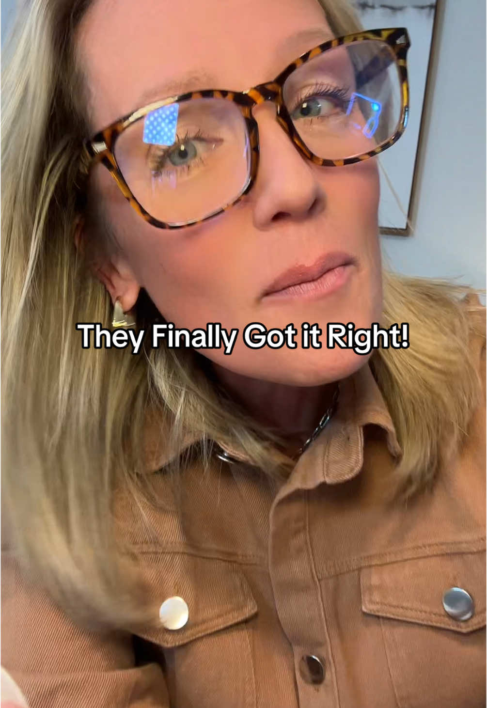 FINALLY! A company got it right! No longer do I have to spend a fortune on crappy charging cords! This is so affordable so inexpensive and would last a very long time if not forever! So durable! 10 feet long this 4in one cord is a savior! Grab yourself up one now weather still in stock! #falldealsforyoudays #FallDealsForYou #TikTokShopBlackFriday #TikTokShopCyberMonday #TiktokShopHolidayHaul #tiktokshop #gift #giftideas #TikTokShop #chargingcord #stockingstuffers #teen 