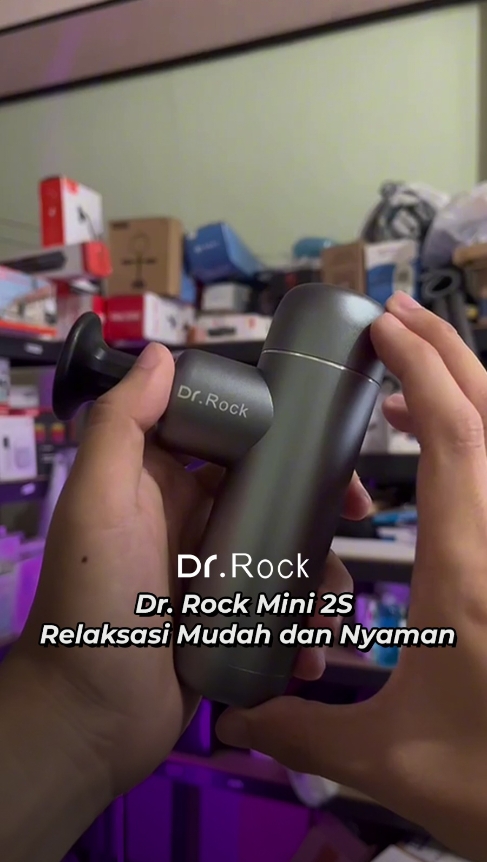 mudah & praktis banget pokoknya 🔥 #drrockmini2s #drrock #drrockindonesia #massagegun #portablemassager #alatpijat #alatpijatelektrik #fyp 