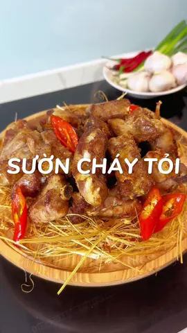 Sườn cháy tỏi và nước chấm thần thánh  #suonchaytoi #monngonmoingay #LearnOnTikTok #nauandelam #ancungtiktok 