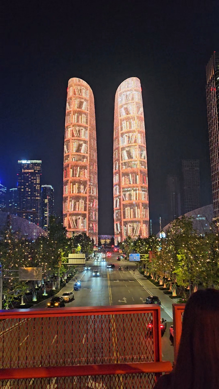 🌃🇨🇳Twin Tower🇨🇳🌃 ตึกเเฝดเฉิงตู ยิ่งใหญ่อลังการจริง😱 ขนาดไม่ได้มีโชว์  #เฉิงตู #chengdu #twinwer #ตึกเเฝดเฉิงตู #เมืองเฉิงตู 