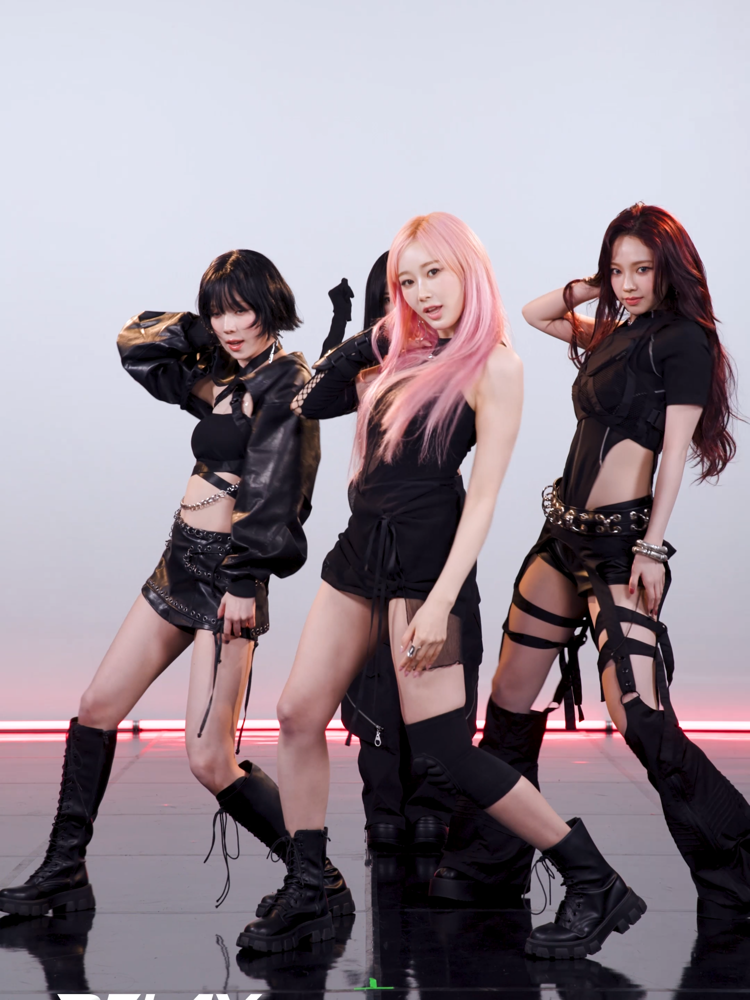 에스파가 제대로 말아주는 쇠크노🖤 #릴레이댄스 #RelayDance #M2 #aespa #에스파 #Whiplash #aespaWhiplash @aespa_official