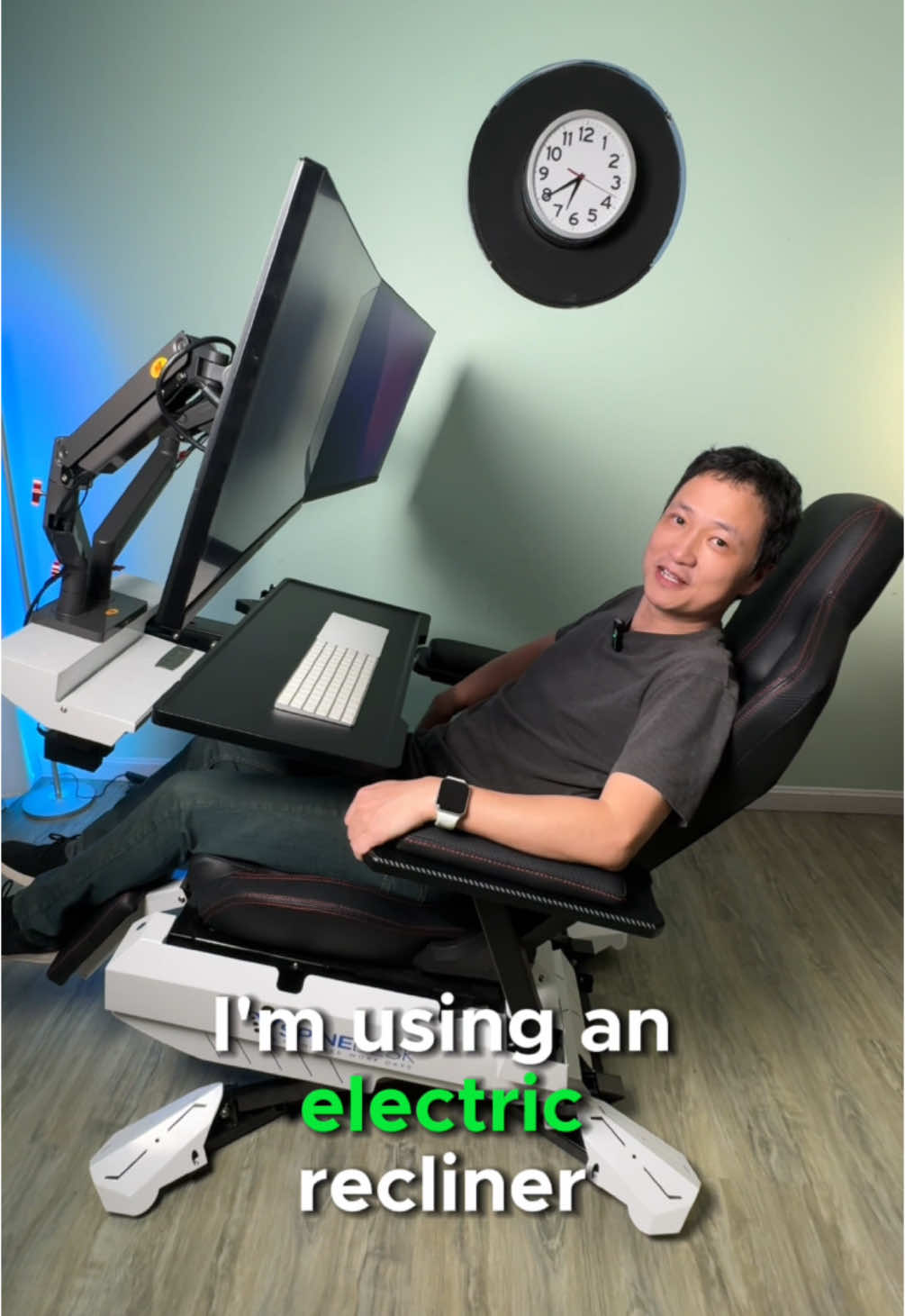 SpineDesk Recliner Workstation #chair #workstation #battlestation #gaming #recliner #reclinerworkstation #setup #office #workfromhome 
