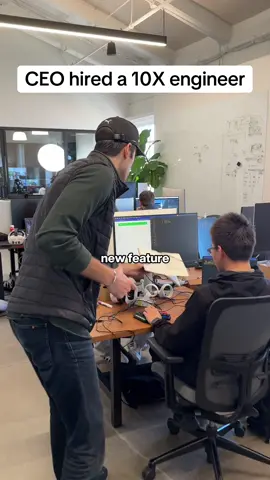 Bro doesnt even use mousepad 😂  @leonsilicon  #Tech #developer #engineer #startups #office #founder #ceo 