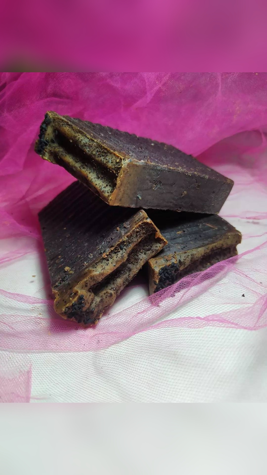 If only you could smell it🤎 . . . . . . #trin #trini_tiktoks #caribbeantiktokeurs🇭🇹🇬🇾🇹🇹🇸🇷🇯🇲  #skincare #skin #duet #body #bodyscrub  #alihammuda #fyp #muslimfyp #easybeauty #caribbean #beauty #exfoliate 