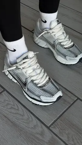 So in love 💖 #nikevomero5 #nike 
