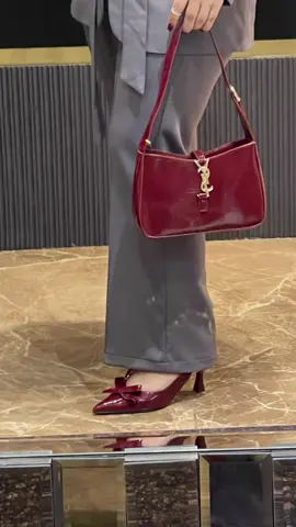 اي والله🤣🤣✋🏻!!(قناتي بايو)#اكسبلور #كتابات #اكسبلورexplore #fypシ #fyp 