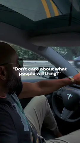 Comment “Learn” and ill send you a free guide about how to start living free from pain & become financally free in 12 months.  . . . #digitalproducts #howtomakemoneyonline #digitalmarketing #explore #spreadpositivity #motivationoftheday #digitalwealth #mrr #digitaleealthacademy #millionairemindset #viral #hustleeveryday 