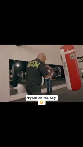 Age is just a number… who takes this fight?🤔 #miketyson #jakepaul #boxing 