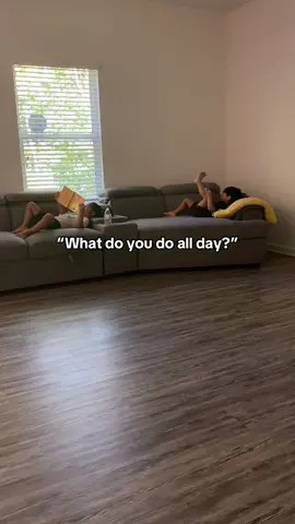 What do I do all day ? 🤔😭 #sahmlife #momlife #moms #sahmsoftiktok #fypシ #momcontent #momsdoitbetter #whatdoido #foryouu #mamis #allday 