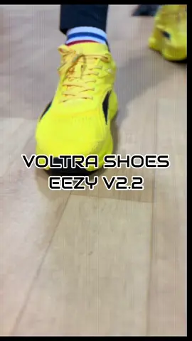 Voltra EEZY V2.2 Local Brand, Supported by x-mnster ‘KJ’. Very light, good quality, suitable for daily running and casual. #Kasutviral #voltrashoes #voltrarunning #voltrapeomalaysia #voltraeezyv2 #Running #fypシ゚ #fypage 