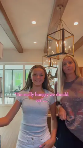Did we eat!? 💕🫶🏼✨ #OOTD #ootn #hair #hairtok #momanddaughter #mom #daughter #teen #preppy #fyp #transition #MomsofTikTok 