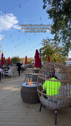 OTTAWA ADD THIS SPOT TO YOUR FALL BUCKET LIST #ottawacanada #ottawa #fall #autumn 