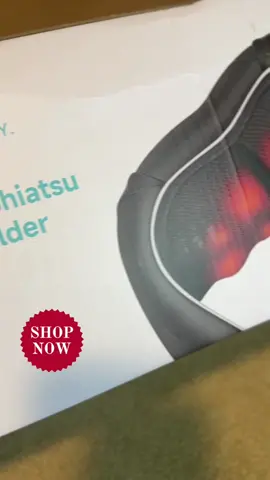 This heated neck and back massager would be a great Christmas gift 🎄🎁✨ for your loved ones or even for yourself! @JKcouponUS  Shop now while on SALE for less than $25 with FREE SHIPPING!!!  #neckandbackmassager #neckmassager #neckmassage #backmassager #tiktokshopfinds #tiktokshopblackfriday #falldealsforyou #ttshop #tiktokshopholidaydeals #tiktokshopcybermonday #christmasgiftsideas #holidaygifts 