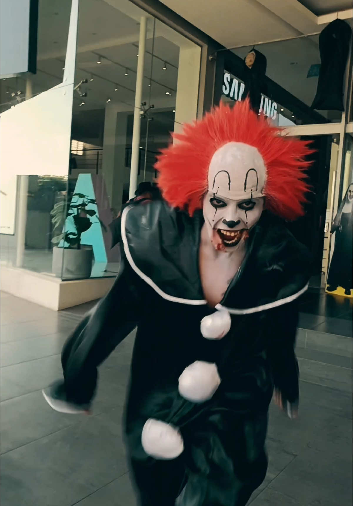 ¡¿ESTÁS LIST@ PARA VISITARNOS?! Te esperamos mañana a apartir de las 17:00pm en el CINE CENTER DE QUILLACOLLO #halloween #casadelterror☠️👻 #terror #miedo #bolivia🇧🇴 #hallowen2024 #laberintodelterrorbolivia #viraltiktok #terrorbajoelcine #tendencia #terrorbajoelcine #cinecenterquillacollo #artist #makeup 