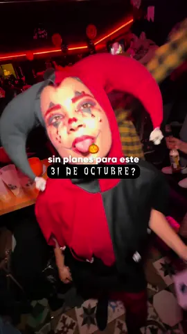 ¿Sin planes para este 31 de octubre? 🎃 Si estás cerca al parque Kennedy en Miraflores te recomiendo ir a @elbunker 📍C. Bolivar 164, Miraflores. El año pasado se armó la Real juerga y esta vez no será diferente. Las entradas están desde S/30 💸 Puedes comprarlas al DM o WhatsApp 982 837 535. Te recomiendo separarlas ya! Ya que quedan pocas 🎃✨ . . . . #planesenlima #bunkerlima  #viral #halloween #fiesta #amigos #miraflores 