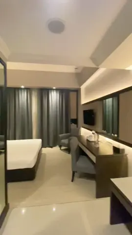 gilaa ya kamar jatra sekarang estetik bgt🫶🏻✨  #foryou #fyp #foryoupage #pku  #hotel 