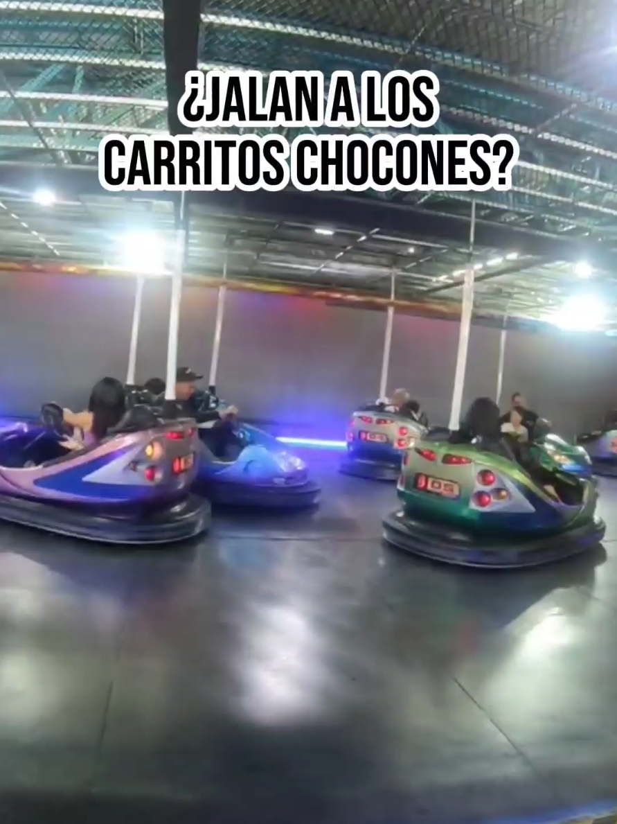 ¿Quién jala a los carritos chocones de #FiestasDeOctubre? Vengan a divertirse y a sacar el estrés. ¡Los esperamos! ✌️🚗💥 #carritoschocones #juegosmecanicos 