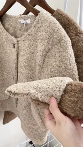 Áo khoác dạ lông 🤎 #machi #jacket 