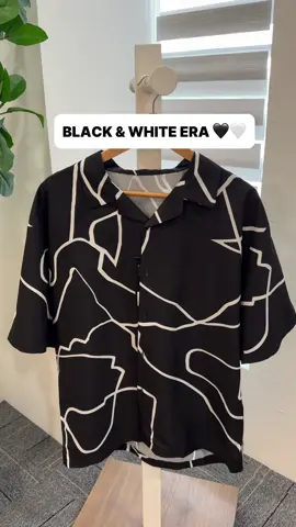 JOIN OUR LIVE NOW ‼️ PROMO RM19.90 ONLY 🎉  #OOTD #outdoorshirt #tigaz #kemeja #racuntiktok #fypシ #oversize #TikTokShopFashion #bajutravel #smartcasual #newdesign #blackwhite 