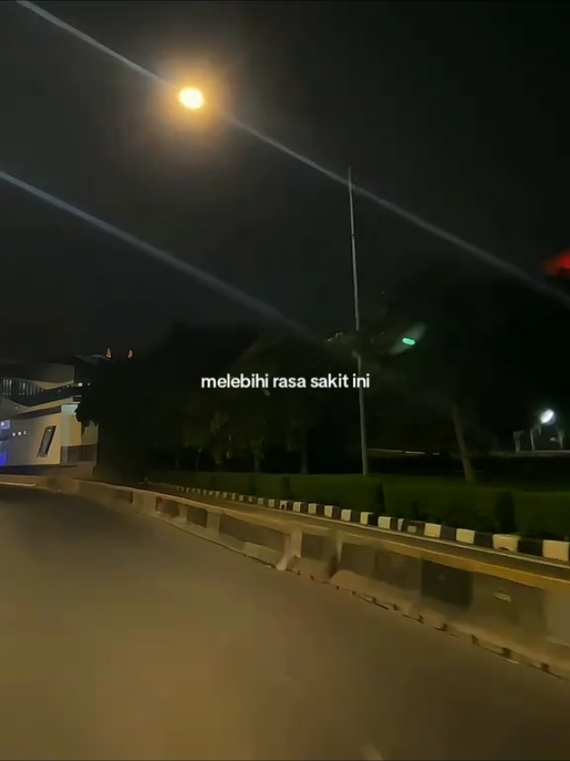 kenapa masih bertahan? #xyzcba #lyrics #foryou 