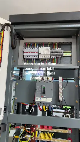 😑 #ptherviteknologiindonesia #hervipanel #tekniklistrik #palekmaker #engineer #electrical #fypシ #electricalwiring #fyp #wiringpanel 