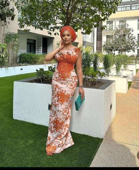 Replying to @emmanuellaglidja  Elegance is the Only Beauty that Never Fades.✨✨ Make a grand entrance for every wedding this season!! #fabrics #fashiontiktok #fashion #fashionbrand #stylingideas #weddingguest #weddingguestdress 