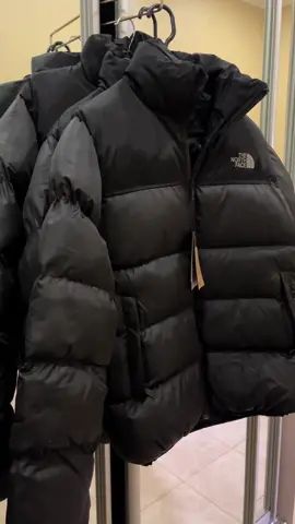 Куртка чоловіча зимова The North Face-до -25 градусів тепла чорна . Класична,стильна та дуже тепла куртка-пуховик  Найкращої якості матеріалів і пошиття,температурний режим від +5 до -25 градусів#доставкаповсійукраїні🇺🇦 #осінь2024 #зіма2024 #чоловічийстиль #одяг #рекомендації #продаж 