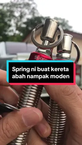 Nampak style la sikit kereta terbuka sendiri macam ni gang walaupun kereta pencen #springbonnet #trunkspring #trunklifterspring 