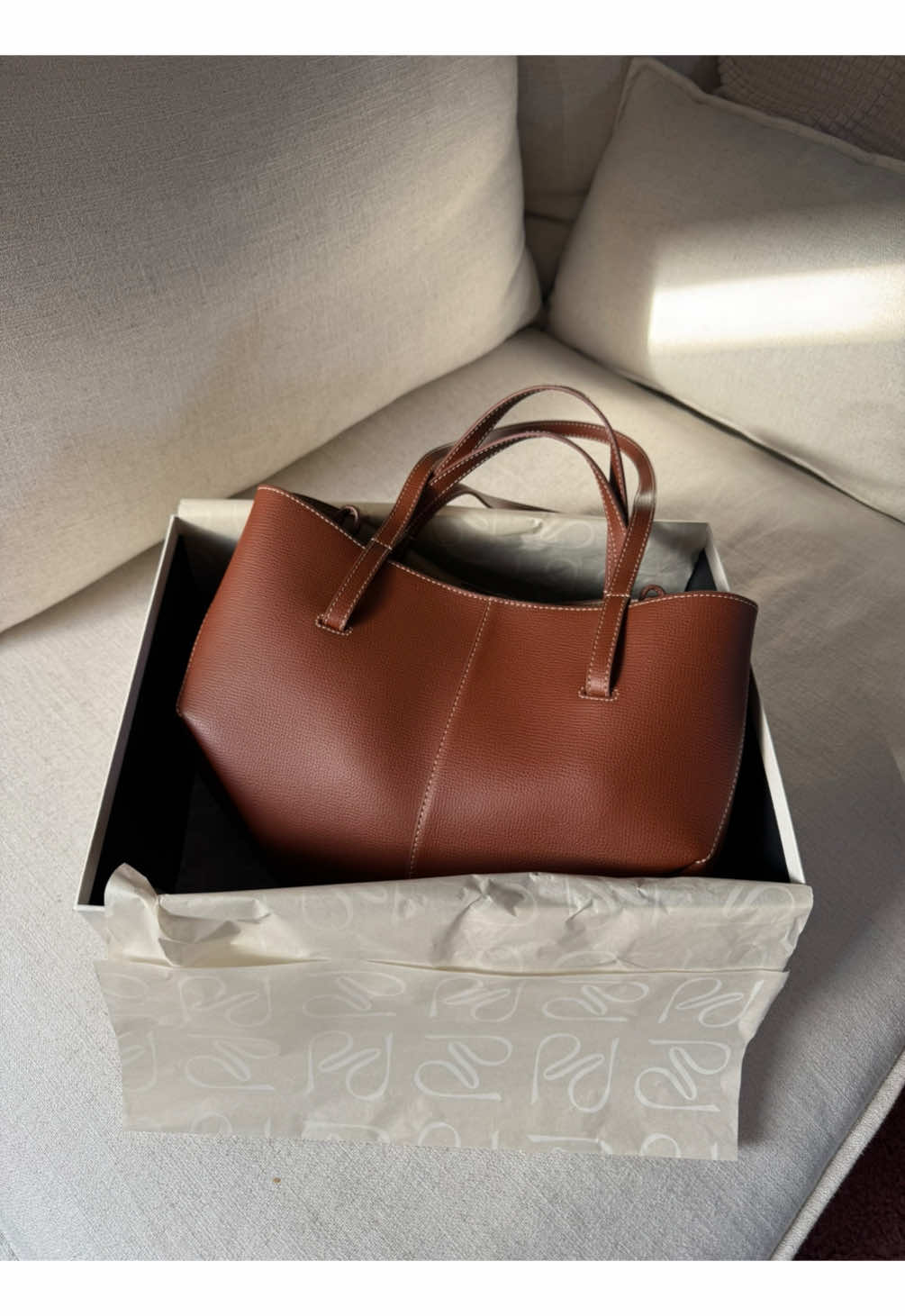 Polène Cyme Unboxing 👜 #polene #poleneparis #polenebag #polenecyme #cyme #cymebag #cymemini #mini #cognac #cymecognac #unboxing #bag #designer #paris
