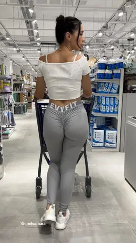 De compras 😘 #follow #leggings #viral_video 