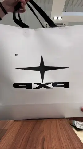 New logo 👀🚨Change the game avec la nouvelle collection PxP Reveal 🔥🔥 Dispo dans votre boutique de Claye Souilly                 #projectxparis #pxp #OOTD #outfit #streetwear #pourtoii #fyp #streetwearstyle #clayesouilly #hoodie 