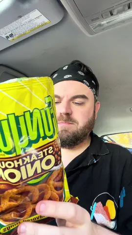 taste test! Smokehouse onion flavored Funyun onion flavored rings!#tastetest #funyun #yum #gay #fyp 