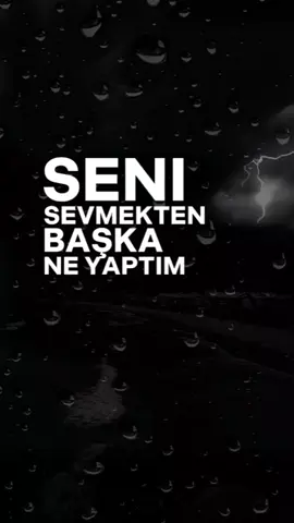 Ben Seni sevmekten başka ne yaptım? Efendım, ben seni sevmekten başka ne yaptım ha? Ben senin beni sevmediğini bile bile, seni sevmekten başka ne yaptım? karşılıklı oyunca herkes sever, ama aşk benim ki. Seni sevmekten başka, neydi benim günahım? tek suçum aşık olmak sana, hiç olmaz bu yaptığın. #senisevmektenbaşkaneydibenimgünahim #vurbeni  #teksuçumaşikolmaksana #cengizimren #aşk  #senisevmektenbaşkaneyaptım #turkishsongs #siyahbeyazask 