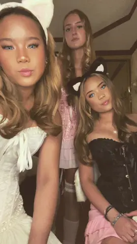 Halloweekend 🫶🏻🫶🏻 #fyp #viral #blowthisup #hallowen #fördig #cat