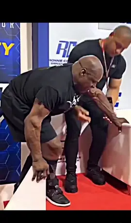 1999 هل نسيت ماضيك #عبدالباسط_الحزوري #ronniecoleman #كمال_اجسام_عبدالباسط_الحزوري #روني_كولمان #fyp #foryou #كمال_الاجسام #sport #fypageシ #gym 