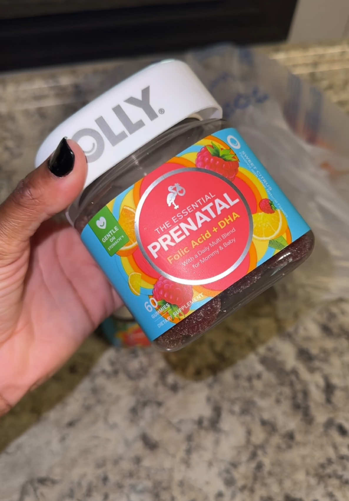 I’m a sucker for anything sour and these are so good ya’ll I had to share😩 #vitamins #prenatal #olly #reviews 