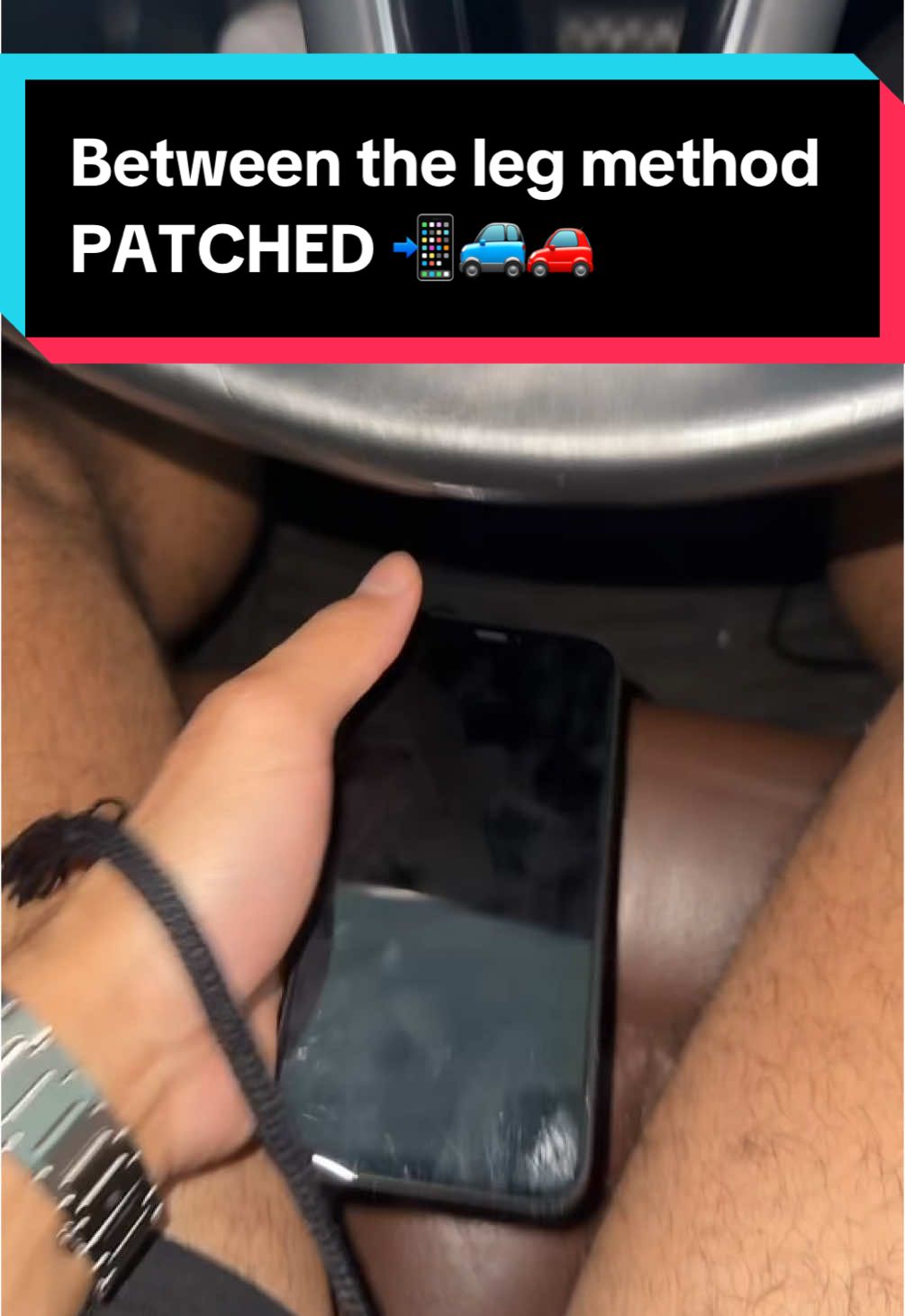 Replying to @Chuye Vaj Between the leg method has been patched by the CarPlay screen 😂😂 #Hiehacarplay #HiehaShoppe #wirelesscarplay #carplayscreen #androidAuto #applecarplay #carplayRadio #carplayadapter #oldcar 