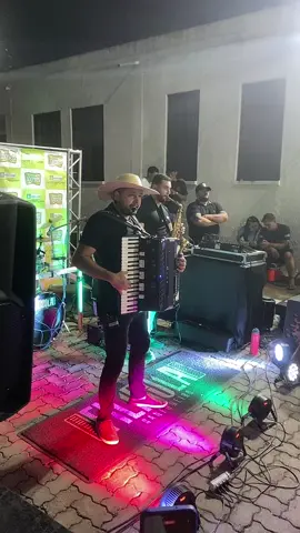 Forro dos idosos na minha cidade