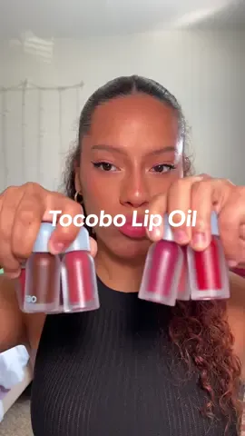 You need the lip oils in ur life they are so so cute in love with  them already 🤭🫶🏽 These juicy pluming lip oil aren’t no joke  @TOCOBO #lipoil #plumping #lips #makeup #tocobo #juicylips 