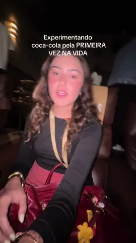 apos 17 anos de vida finalmente cocazou #cocacola #refrigerante #primeiravez 