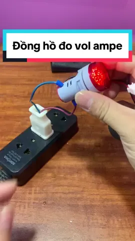 Đồng hồ điện tử đo vol và ampe #donghododien #donghodientu #vol #ampe #tủđiện #lapdattudien #diencongnghiep #điệntử #dienlanh #diendandung #thợ #sửachữa 