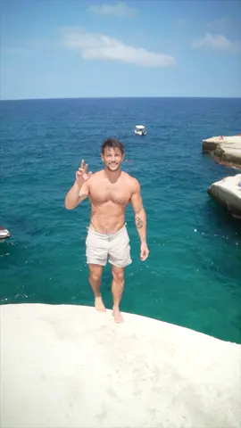 When you didnt get the action her update 🤖😬 #fail #cliffdiving #fyp #foryoupage #tiktok #viral #diving 