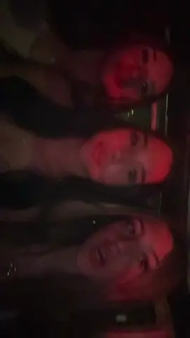 @breanna @jules 💝🦄✌️