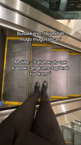 Tuek tapi ora karo uteke🥵 #fyp #fypシ #fypage #fyppppppppppppppppppppppp #capcut #surabaya #jawapride #pekerjakeras 