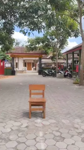 usia tidak menjadi penghalang bagi kami untuk terus bersama dan menciptakan sekolah yang berkualitas ❤️#guru #circle #guru #gurutiktok #4u #xzybca #fypシ 