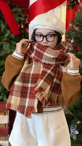 Khăn choàng vibe giáng sinh #khanchoangco #khanchoangmuadong #happystyle😁 