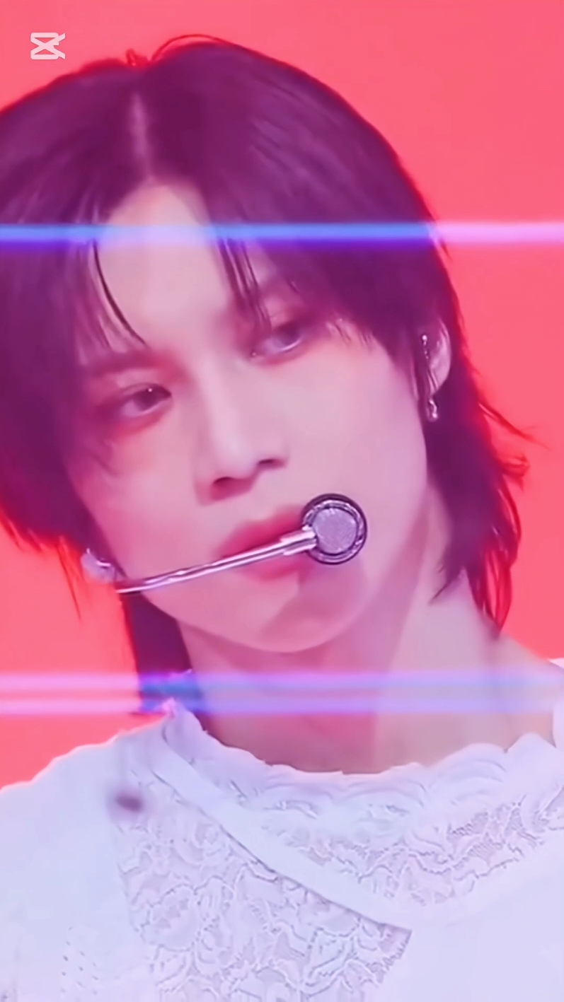 His eyes were still absorbed in the song, no one could escape his eyes. #TAEMIN #LEETAEMIN  #ETERNAL #WORLDTOURTEAMIN #bones #TEAMITES #fyp #foryou @TAEMIN 